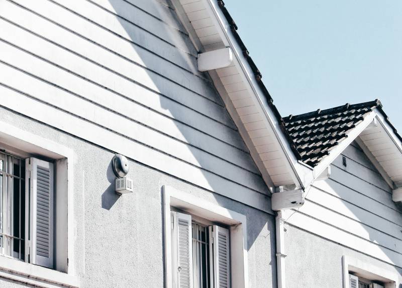 Installation de noue de toiture en zinc à Romans sur Isère et dans la Drôme